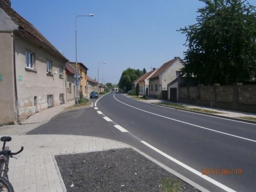 Ulice Cítolibská po&nbsp;opravě silnice v&nbsp;r.2011